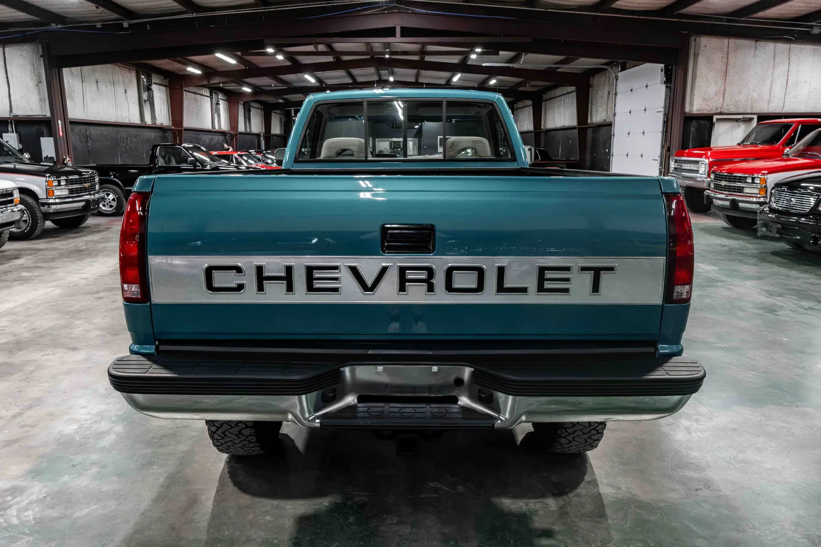 1993-Chevrolet-K2500-Bright Teal Metalic-195397-36.jpg